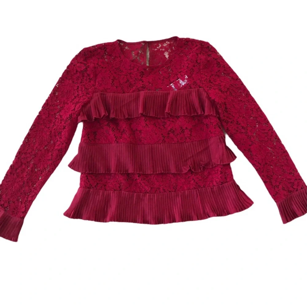 J. CREW RED LACE TIERED‎ BLOUSE 2
